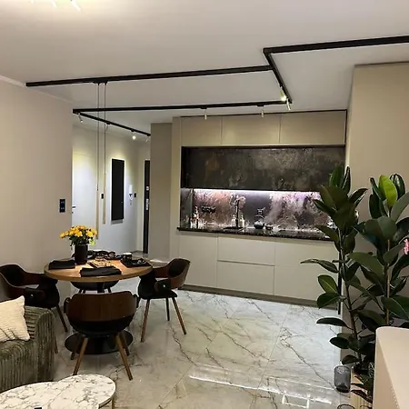 Apartment Wood & Stone *